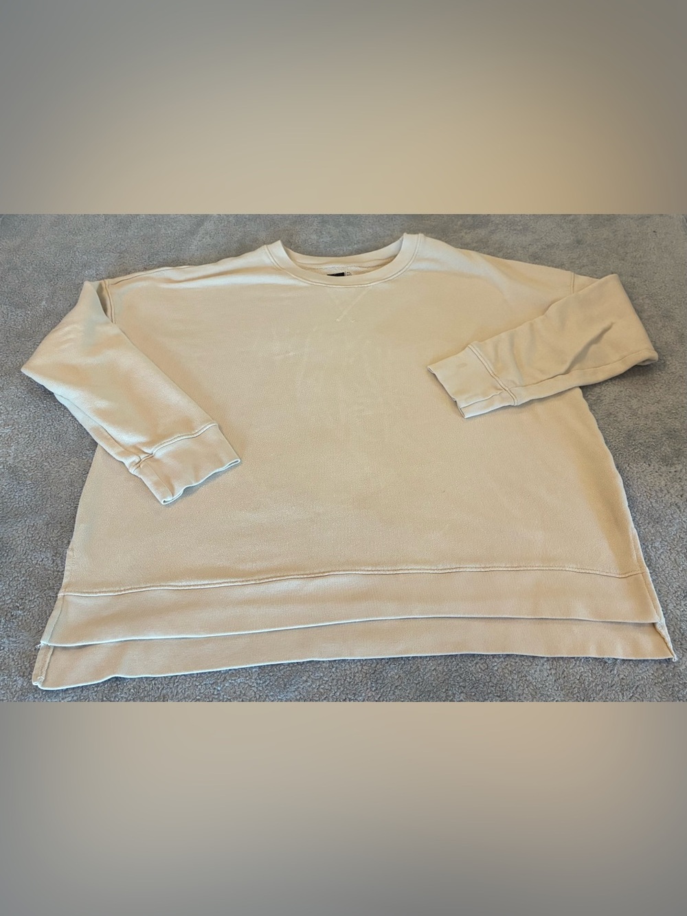 Women’s Cream Crewneck Sweatshirt - Classic Pullover Size X-Large